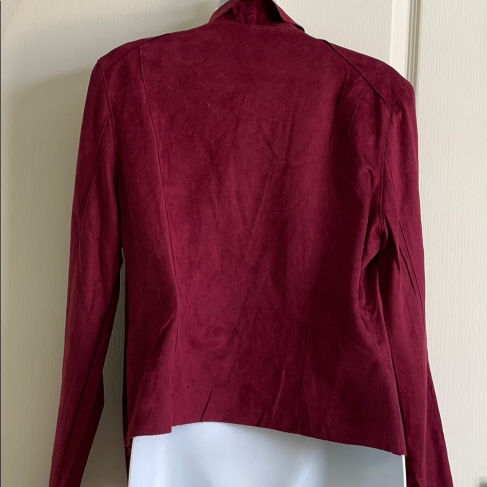 Woman’s jacket - Picture 4 of 5